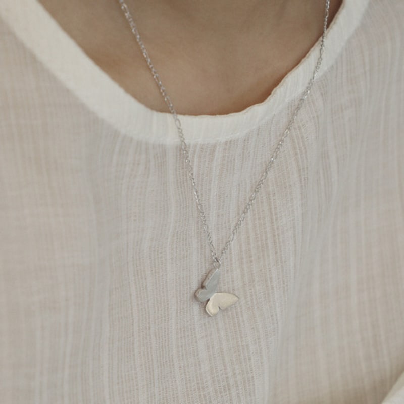 M.atur Like Butterfly Necklace 03