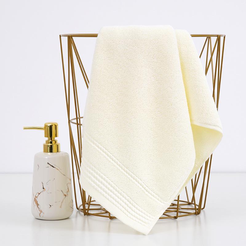 > Mjukt absorberande handduk i 32-trådig ren bomull för hemmet och daglig ansiktstvätt