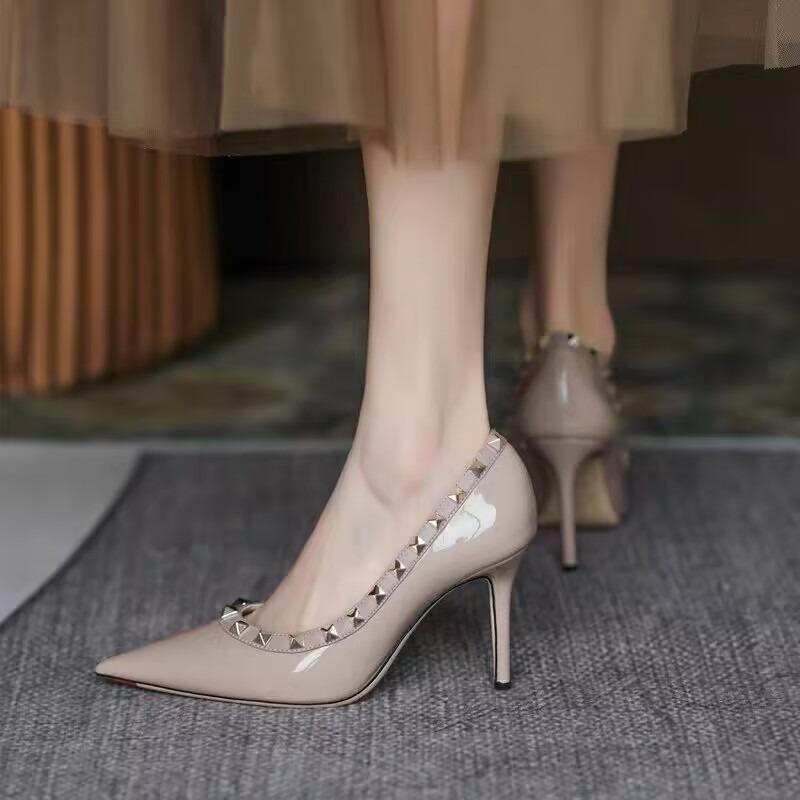 Pointed Shoes, Rivets, Shallow Mouth, Thin Heel Temperament, Single Shoes for Women's New Versatile Black High Heels for Women, Beautiful