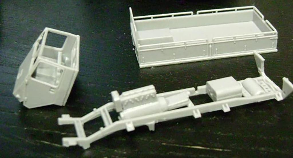 PLATZ Finnish Army Sisu 4x4 Light Truck Plastic Model 1/72 A-45 FIP-7