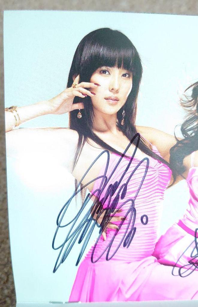 [USED] Cheon Sang Ji Hee Autographed CD & DVD