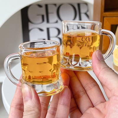 Vaso de cerveza de 2 oz con asa pequeña, de plástico, para whisky, para fiestas, de vidrio, para bar, cocina, comedor, bar, hogar, jardín, decoración, 1 unidad
