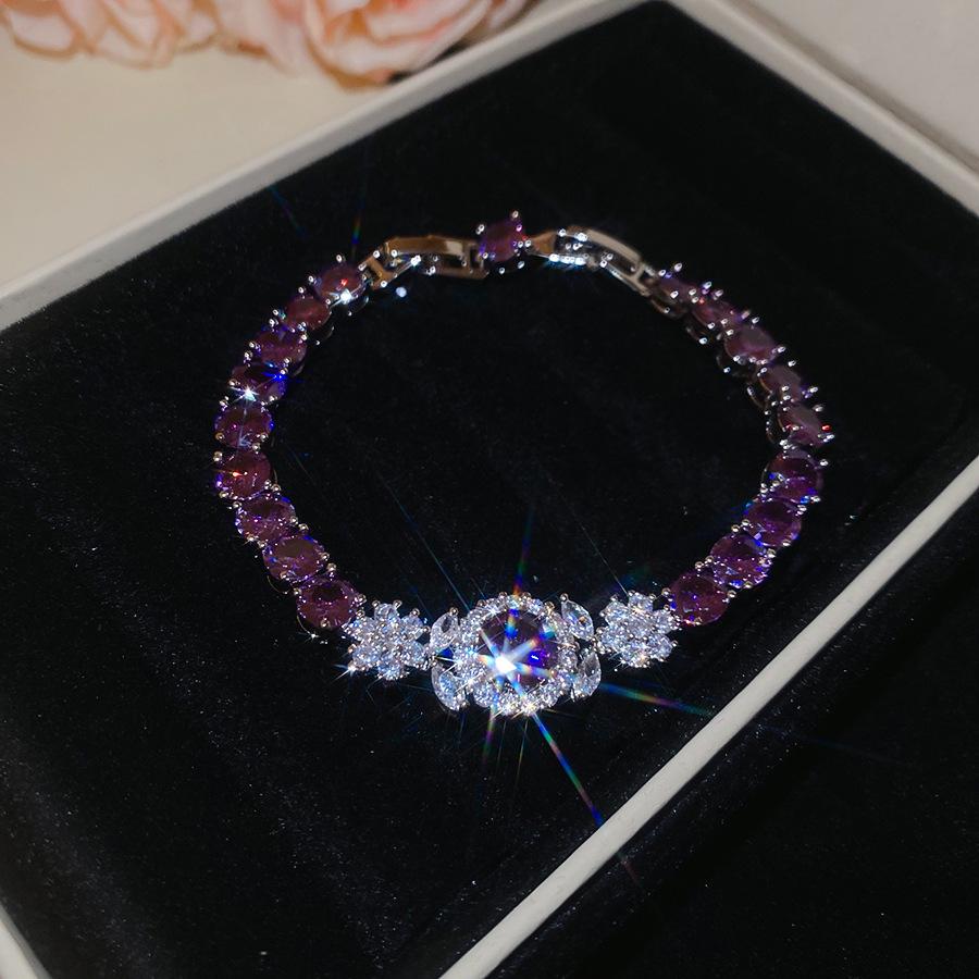 Europe and the United States Hot-selling Color Oval Love Zircon Bracelet Light Luxury Bracelet Personalized Jewelry Women