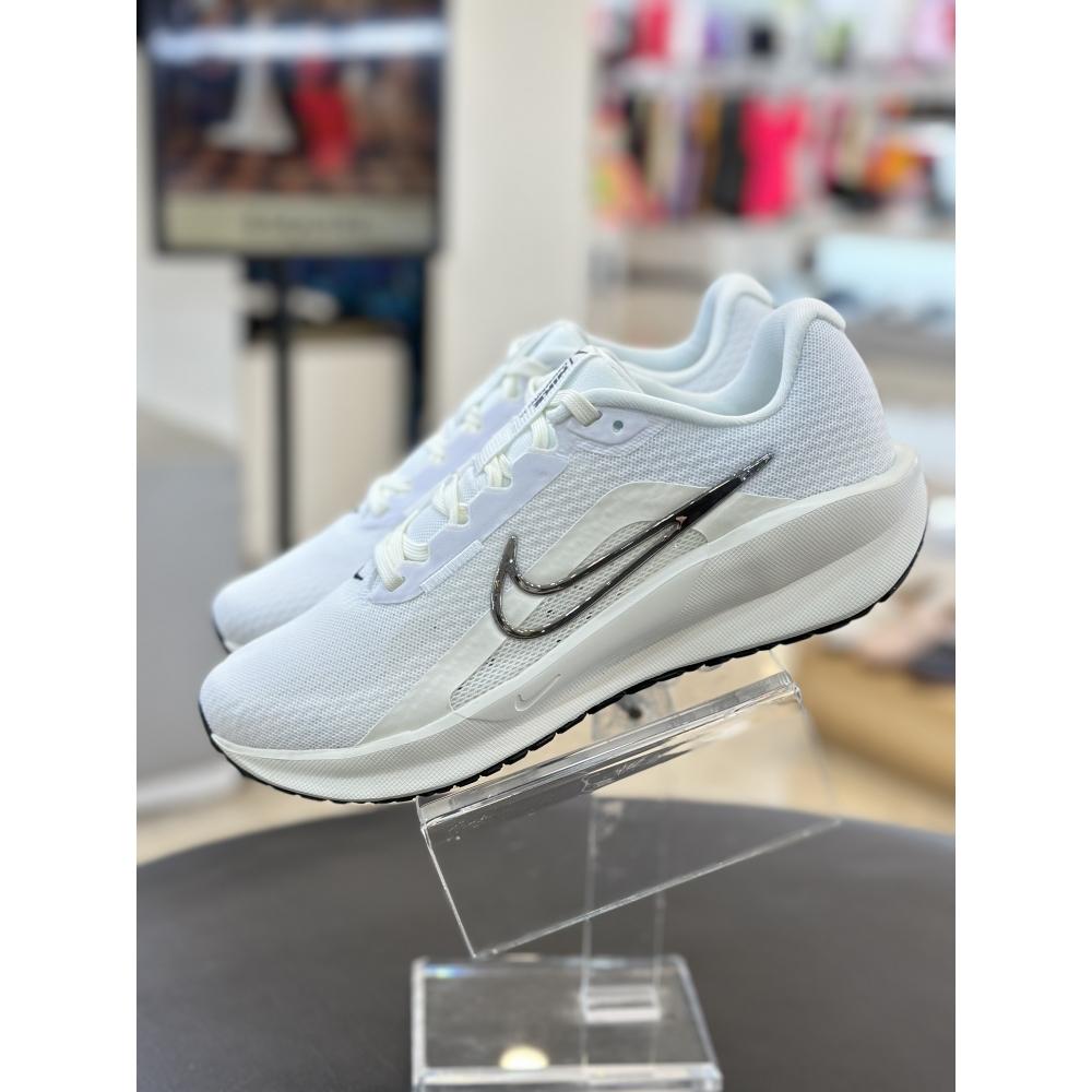 

Женские кроссовки Nike DOWNSHIFTER 13 Кроссовки для бега DF6476 100 Белый