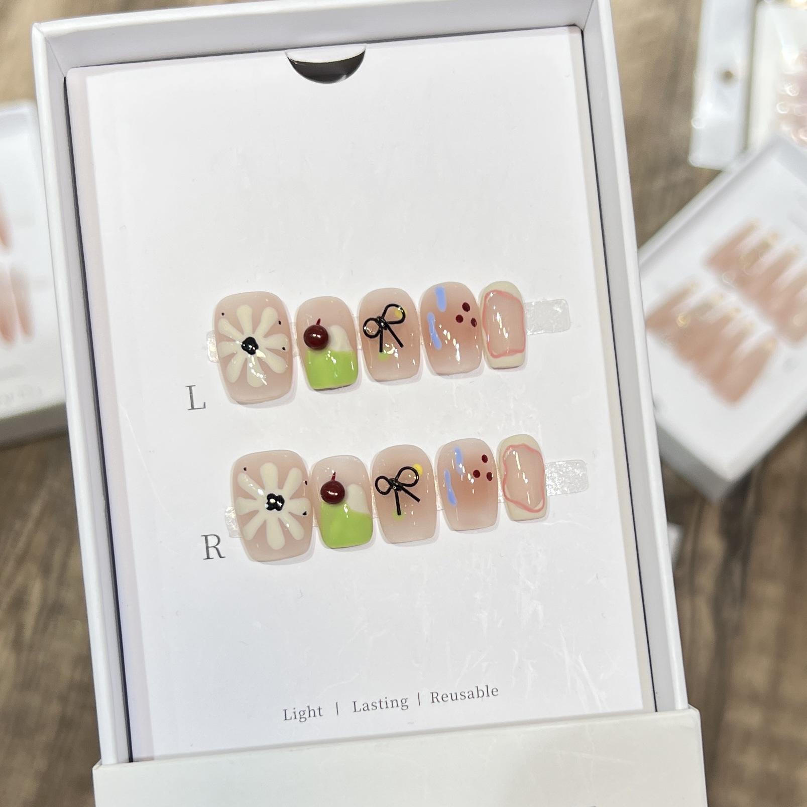 

Dairuisen Dopamine Summer Blush Cream Style Handmade Short Cute Nail Art Large