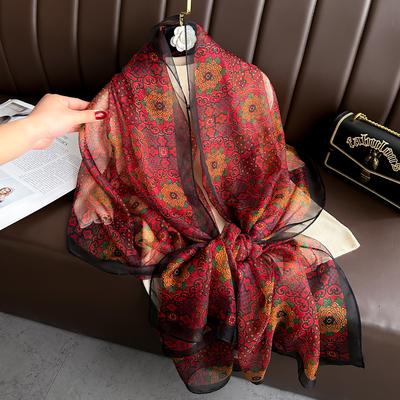 Accessoires – Schals & Tücher