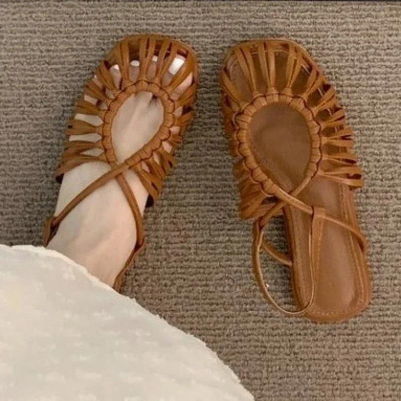 Fashion Ladies Shoes High Quality Slip on Ankle-wrap Women's Sandals Summer Solid Closed Toe Chunky Heels Beach Sandals Women
