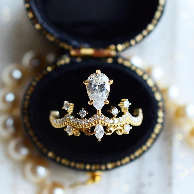 Independent Station Vintage Crown Ring Water Drop Pear Shaped Mozzarella Diamond Engagement Ring