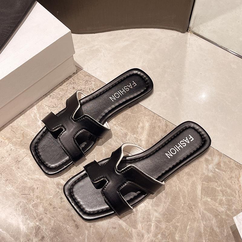 Korean Version of Fashion Versatile Flat-bottomed Casual Cool Slippers Summer New Fashion Niche Open-toe Slippers