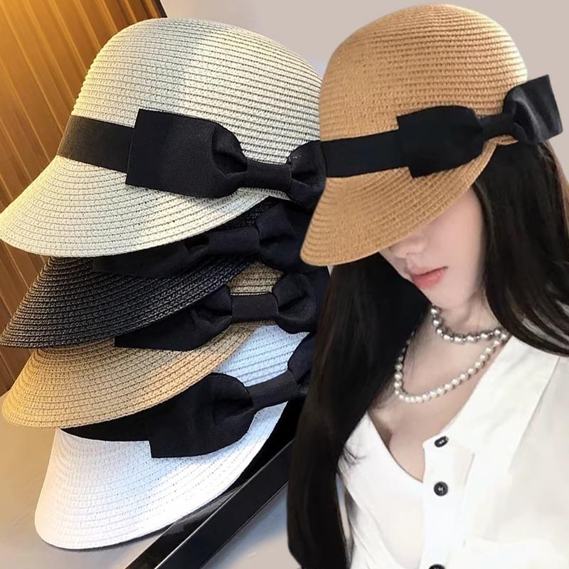 Modischer atmungsaktiver Strohhut für Damen Sommer Outdoor Reisen Strandurlaub Kappe Retro Zylinder Hut Mädchen Französischer flacher Hut Sonnenhüte
