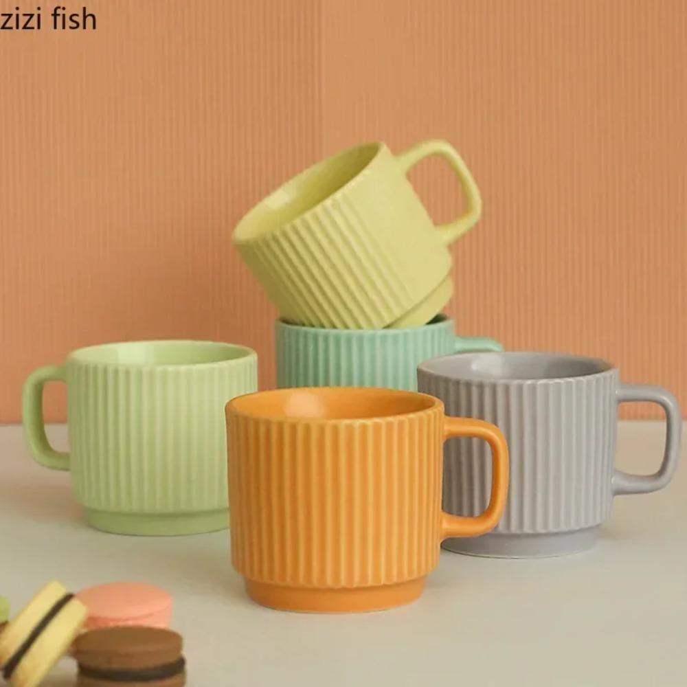 Einfachheit Gestreifte Keramiktasse Einfarbig Saftbecher Büro Milchkaffee Tasse Becher Getränkebecher Familienfrühstückstassen Teetassen