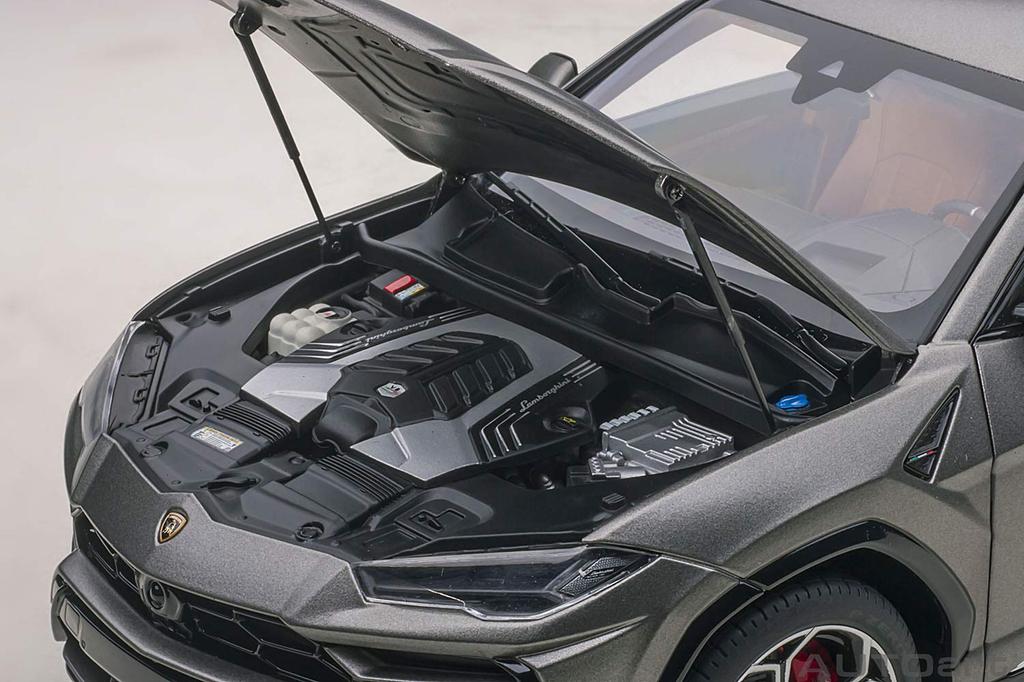 AUTOart AUTOart Lamborghini Urus Metallic Gray Finished Product 79164 1/18