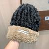 Wool hat autumn and winter women's versatile knitted bag head shows a small face and keeps warm, white plush plush cold hat big head circumference
