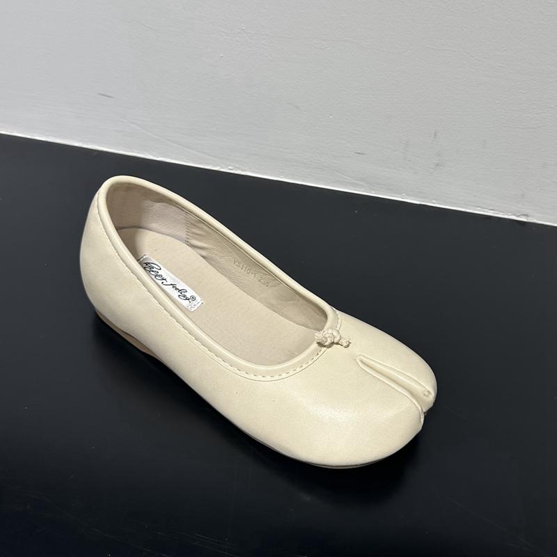 Fashion SUOJIALUN Autumn Women Flat Shoes Fashion Split Toes Shallow Slip On Ladies Elegant Laofer Shoes Low Wedge Heel Drees Boat Shoes