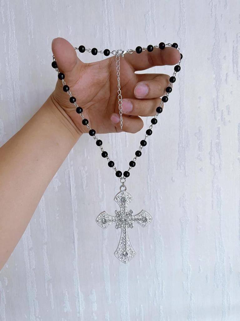 Punk Style Cross Pendant Necklace For Women With Electroplated Alloy Jewelry
