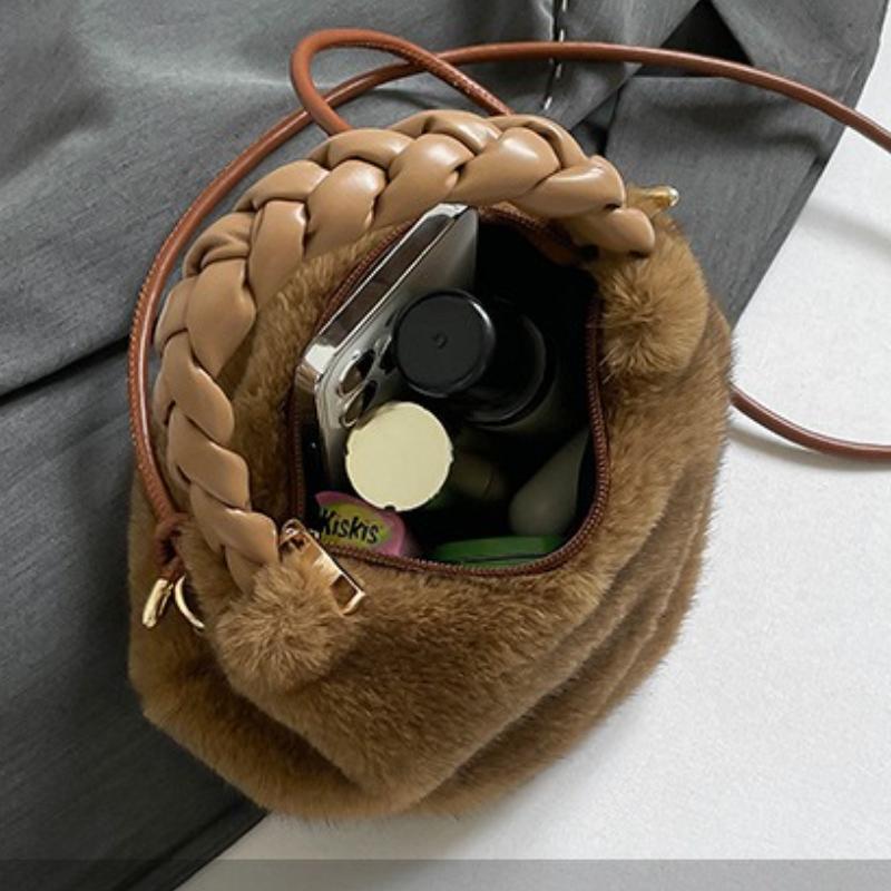 Fluffy Texture Vwrastile Crossbody Bag Women Winter Fashi Furry Bucket Bag with Braided Leisure Handle Shoulder Storage Bags