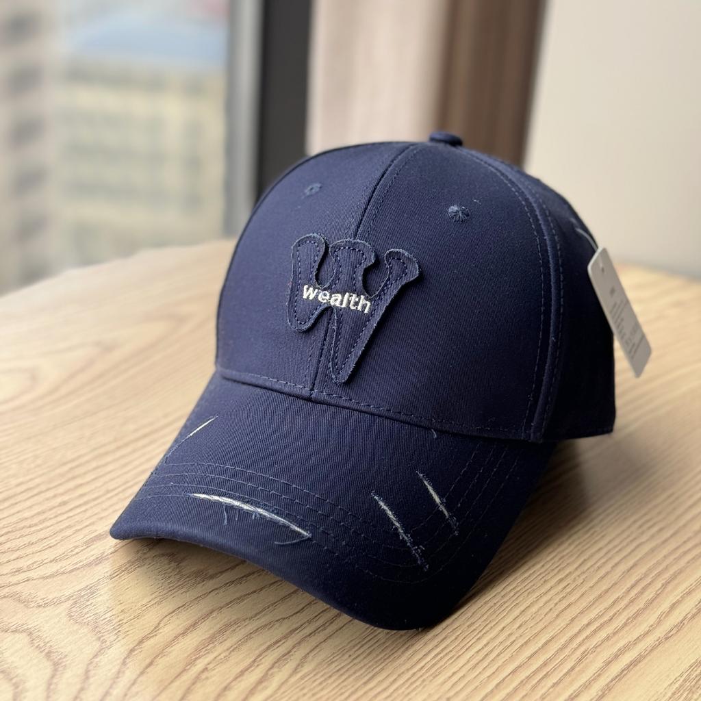 Korean-style New Versatile Spring Hat, Hard-brimmed Baseball Cap for Spring and Summer, Suitable for Large Head Sizes, Makes the Face Look Smaller,