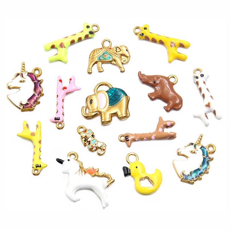 18K Gold Plated Animal Pendants: Giraffe, Duck, Elephant Jewelry for DIY Bracelets & Necklaces