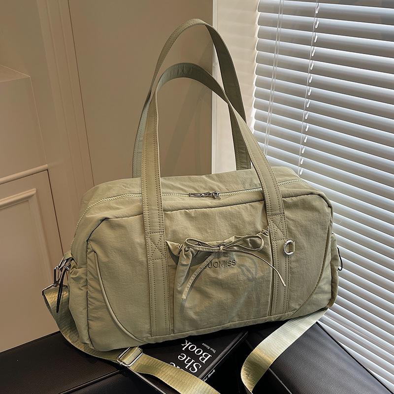 

Korean Style Lightweight Gym Bag - Large Capacity, Stylish & Simple for Short Trips, Commuting & Yoga 45cm x 17cm x 26cm зелёный