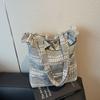 Large Capacity Plaid Bag Women's Summer New Versatile Shoulder Bag Casual College Student Class Tote Bag
