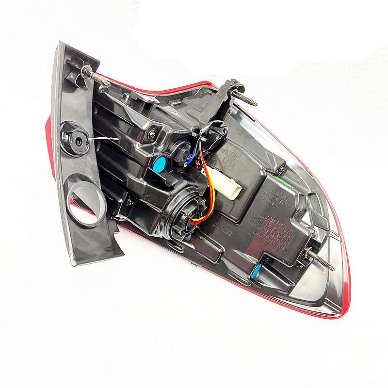 2018-19 Buick Envision Rear Taillight Assembly - Brake & Reverse Light Lens Cover