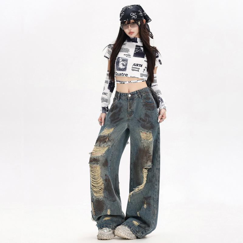 Trendy Graffiti Ripped Wide-Leg Jeans for Women - Autumn Wasteland Style