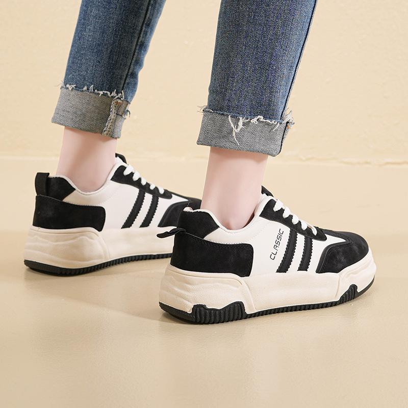 Thick-soled Little White Shoes New Spring Super-fire Height Increase Breathable and Versatile Women's Flat-soled Shoes Casual Sports Board Shoes
