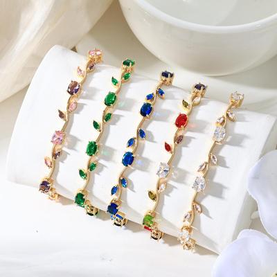 Schickes Herzkissen-Armband: Blumen-, Blatt- & Schmetterlings-Zirkon-Design - Perfekt für den Valentinstag