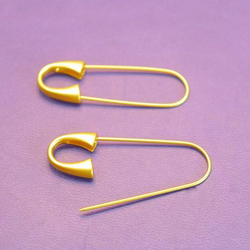 

Children s Simple Gold Sand Brooch Pendant