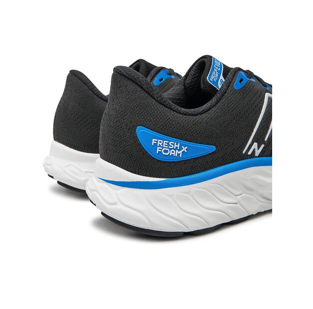 Беговые кроссовки New Balance Fresh Foam Evoz v3