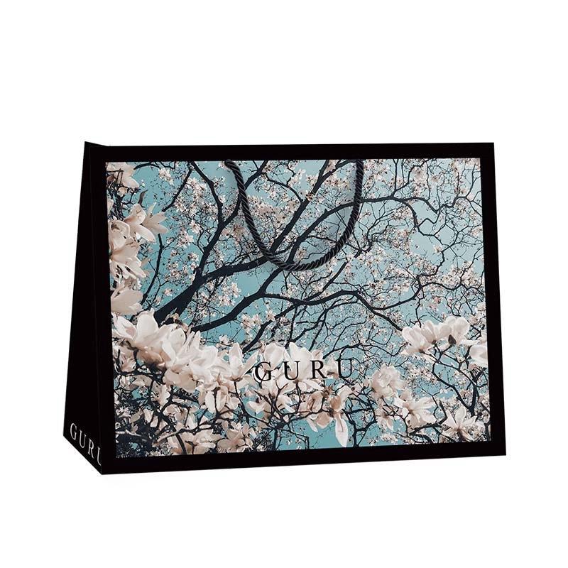 Light Luxury Gift Bag, Clothing Store Tote Bag, High-end Retro, Packaging Bag, White Card Paper Bag, Original Design, Gift Bag