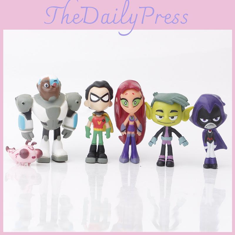 Detailed Teen Titans Action Figures Set Of 5 Robin And Nightwing Display