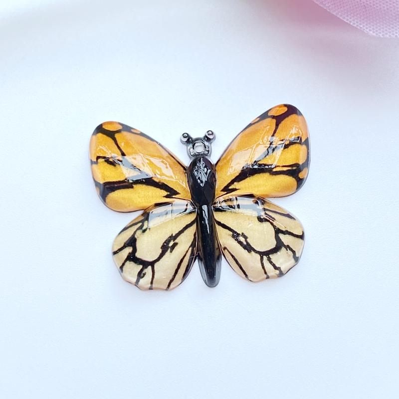10pcs New Cute Acrylic Mini Butterfly Pattern Flat Back Cabochon Scrapbook Kawaii DIY Embellishments Accessories Home Decor