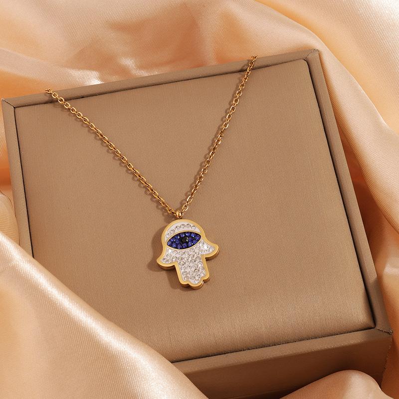 European and American Fashion Palm Diamond-inlaid Love Titanium Steel Necklace Popular Niche Light Luxury Collarbone Chain Necklace