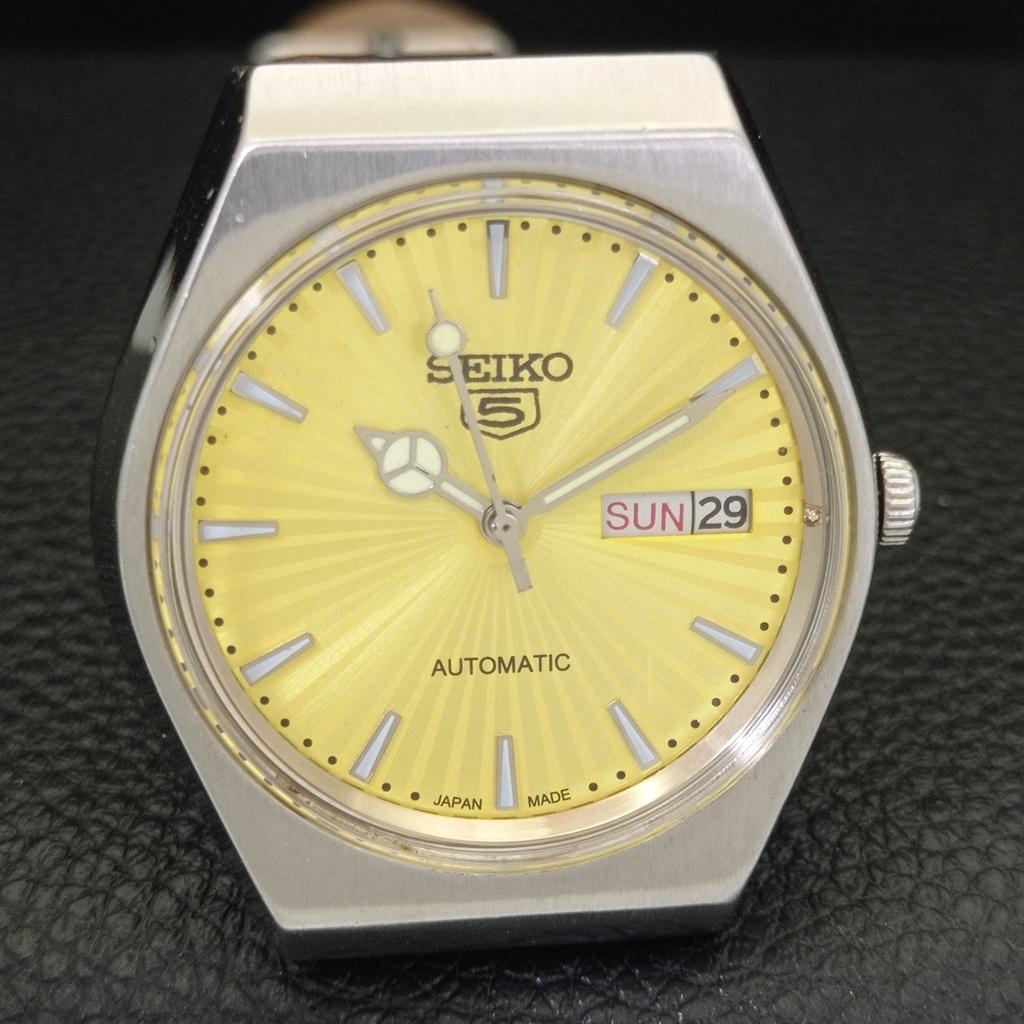 JAPAN VINTAGE SEIKO 5 AUTOMATIC 6309A MENS GOLDEN COLOR DIAL WATCH A701638-5 R206c-a701638