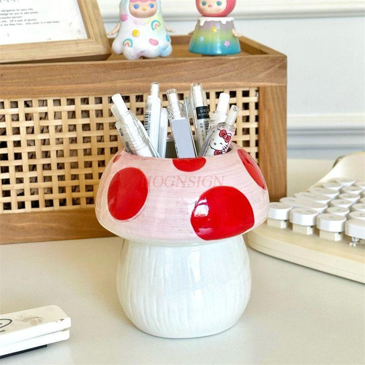 1PCS Creative Mushroom Pen Holder Office Storage Box Cute and Simple Small Ornament