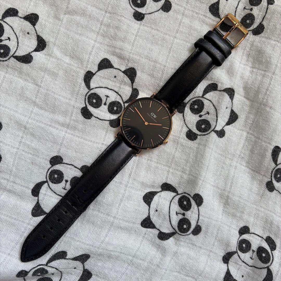 Used Daniel Wellington black leather watch