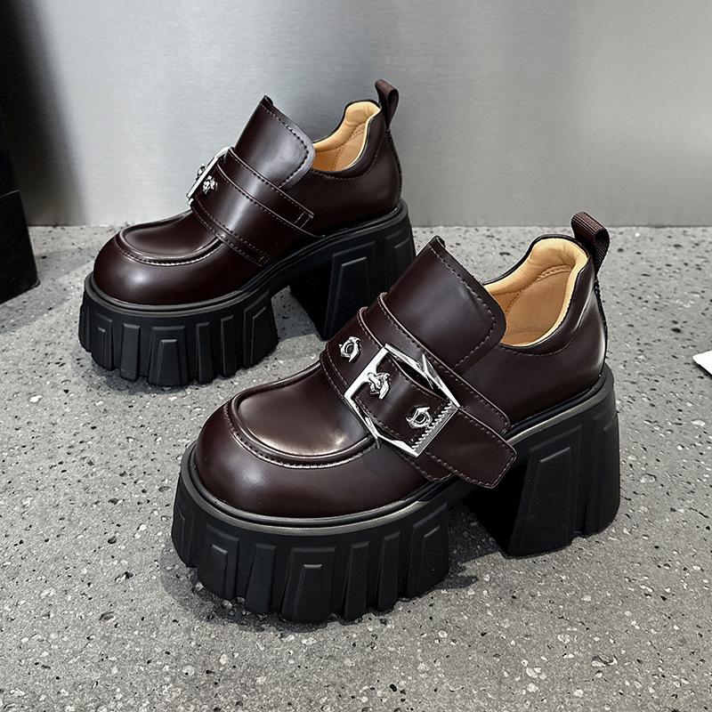 Platform-soled loafers women's British style 2025 spring new muffin versatile inner height-increasing women's shoes one-pedal small leather shoes