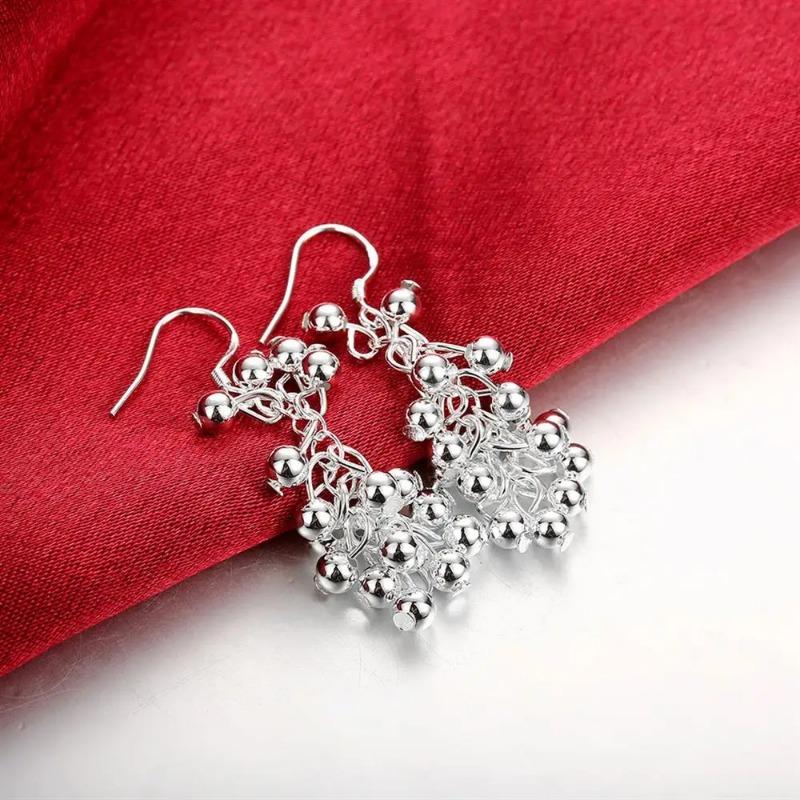 Hot Silver Color Creative Grape Beads Drop Earrings for Woman Fashion Party Fine Gifts Elegant Noble Jewelry