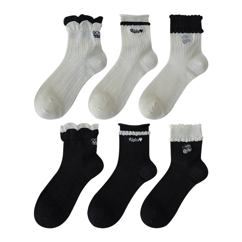 Spitzensocken für Damen im Frühling und Sommer, dünne Baumwollsocken mit perforiertem Mesh und besticktem Ballettstil, schweißabsorbierend und atmungsaktiv