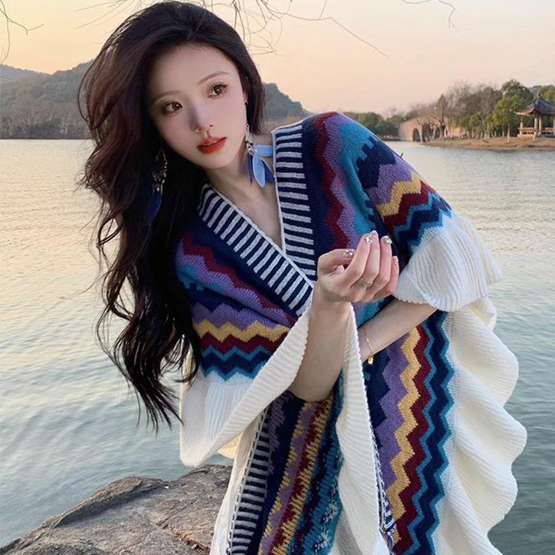 Yunnan Retro Tassel Shawl - Women's Autumn/Winter Cape Scarf for Travel & Vacation