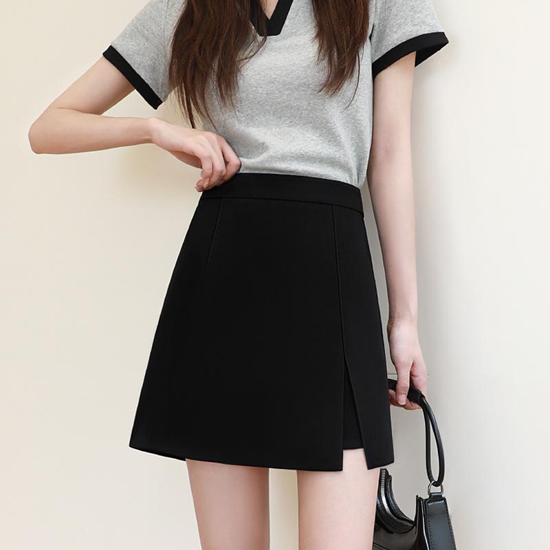 Women's High-Waist Black A-Line Skirt with Hip-Covering Design for Spring and Autumn 2023