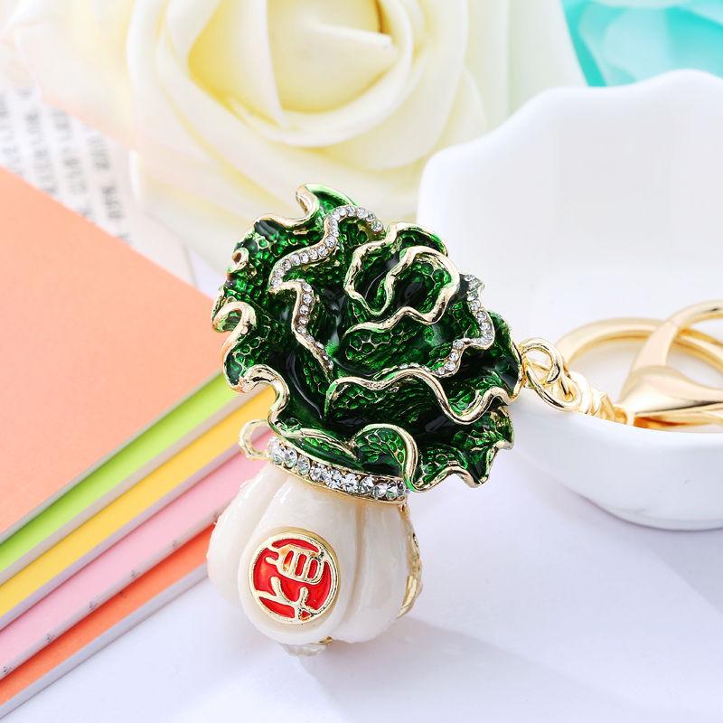 Exquisite Rhinestone Bear Keychain Pendant for Women - Cute Gift for Bag Accessory