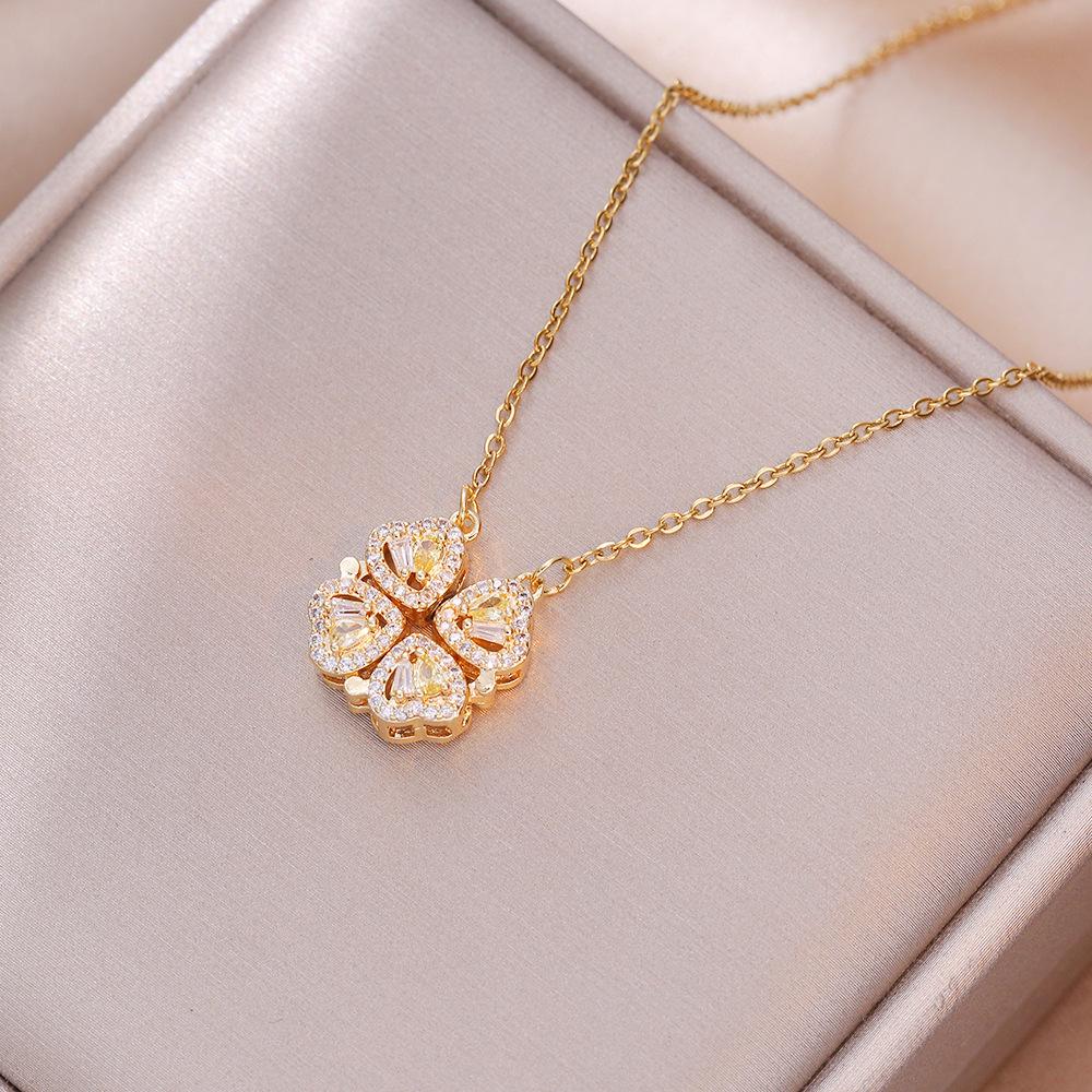 Heart-to-Heart Openable Four-Leaf Clover Necklace - High-End Light Luxury Clavicle Chain