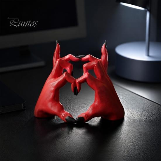 Halloween Tabletop Ornament Gothic Devil Hands Heart Statue, Demon Fingers in A Gesture Realistic Texture Sculpture Sculpture, Resin Love Sign