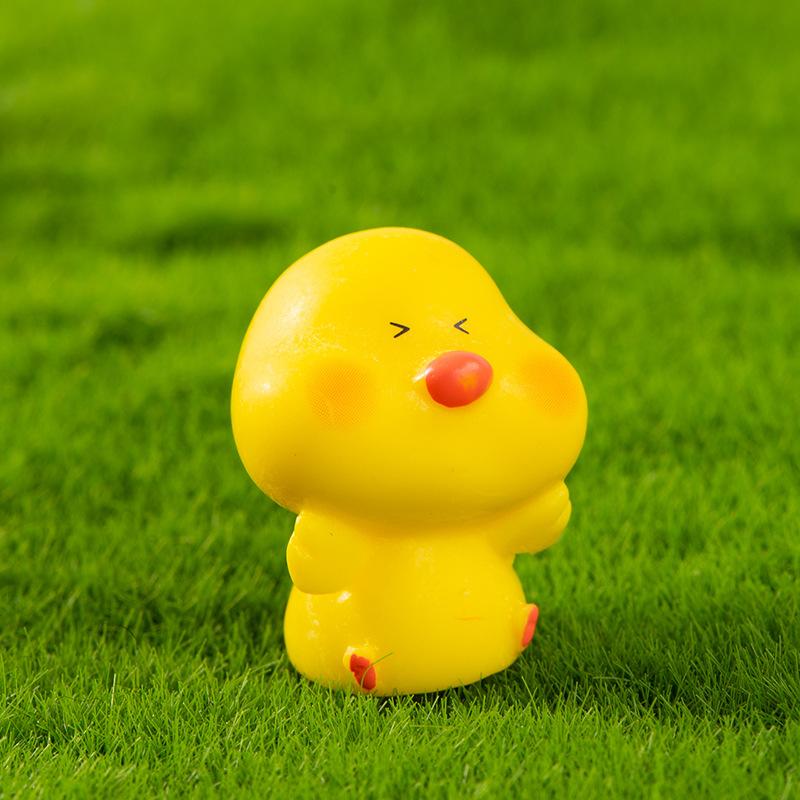 Micro Landscape Decoration Cartoon Cute Yellow Chicken Resin Decoration Succulent Pot Desktop Car Landscape Decoration