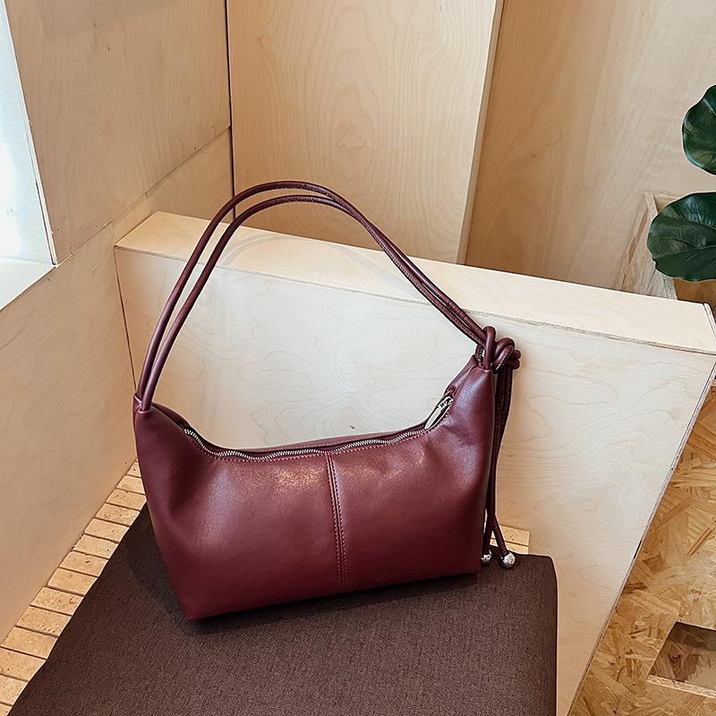 Shoulder Bag Solid Color Casual Versatile Messenger Bag Niche Design Versatile Commuter Underarm Bag Women