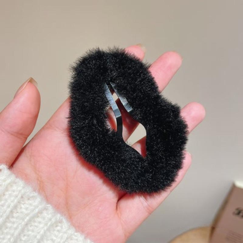 Plush Hairpin with Cloud - Shaped Broken Hair Design On The Side for Women To Clip On The Back of The Head BB - Clip for Autumn