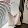 Street Style Woven Tote Bag For Women With Large Capacity And Magnetic Closure