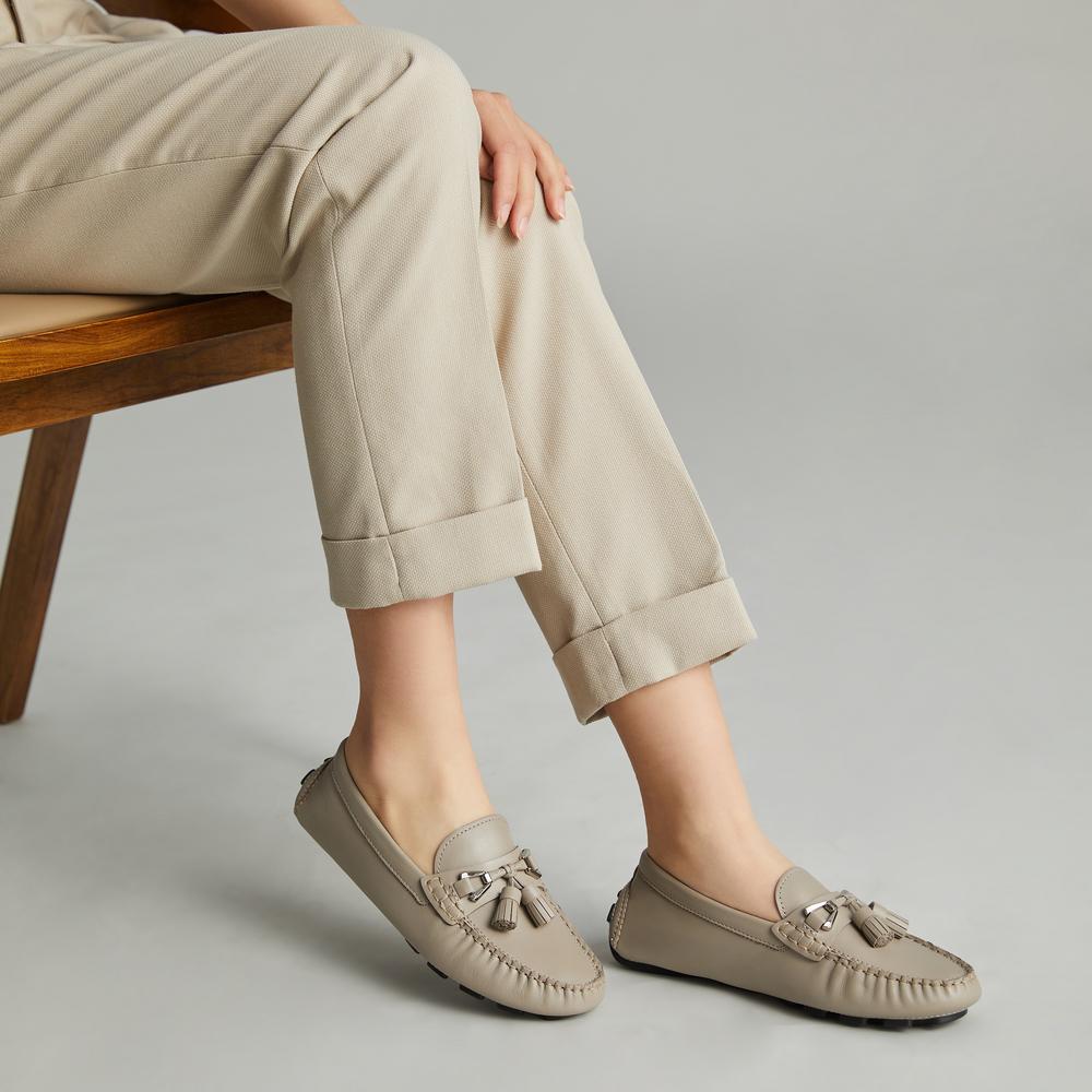 Clarks Leather Fashion British Retro Casual Slip-On Loafers Women Loafers Gray 261781434